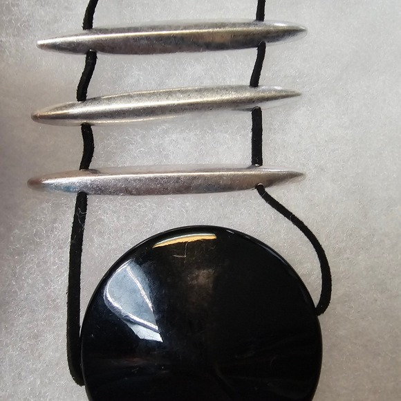 Marla Wynne HCN LG Stmt Necklace Black w/ Silver Metal Bars Fairy Goth Elegant - Picture 7 of 14